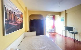 Estudio A 3 Min A Pe Da Praia De Oeiras